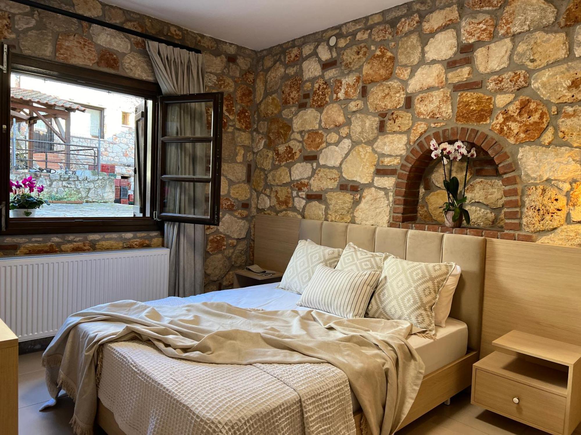 בית הארחה פסאקודיה 	Boutique Stone House מראה חיצוני תמונה